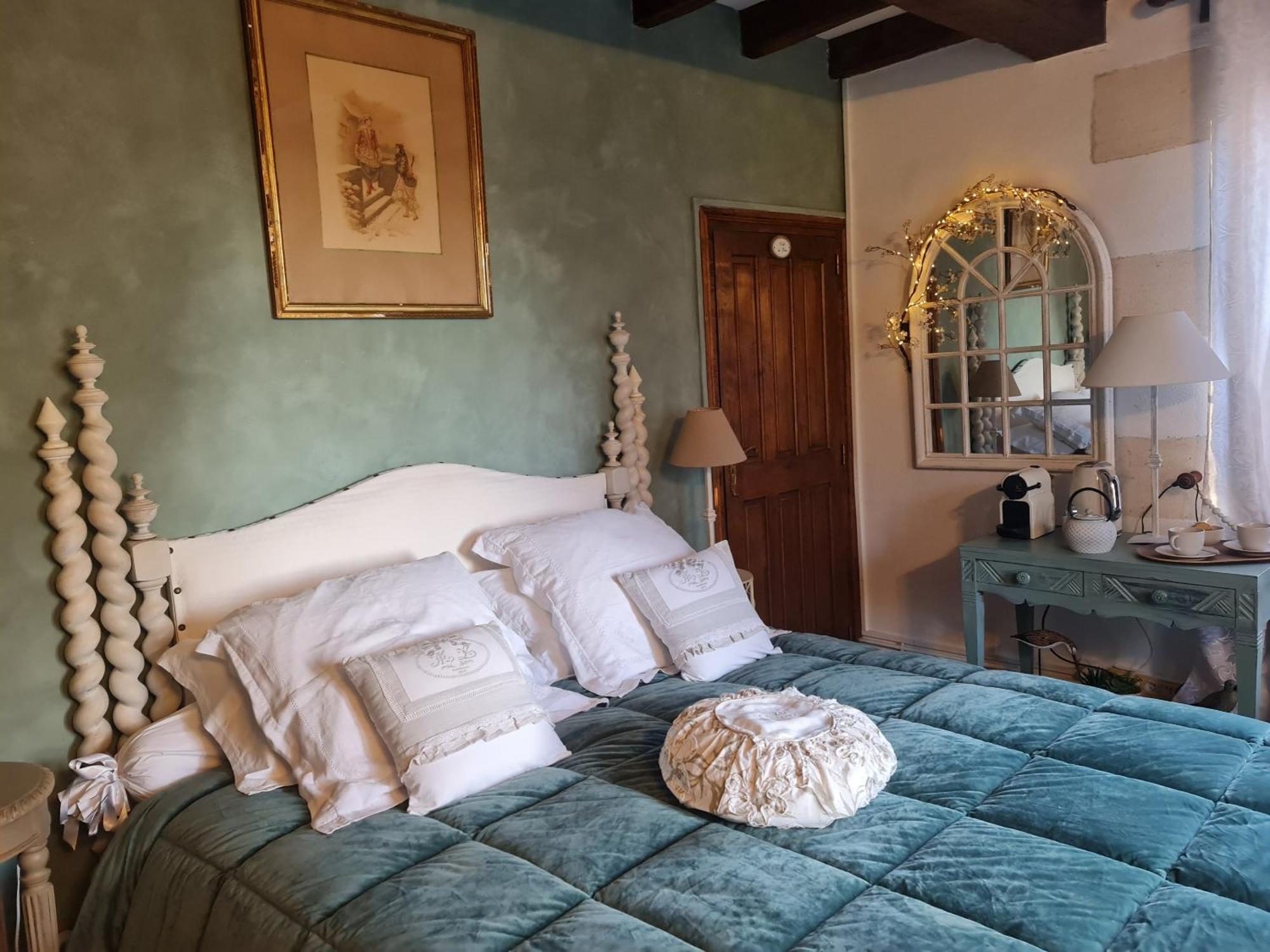 Hotel Moulin Rouhaud Montboyer Zimmer foto