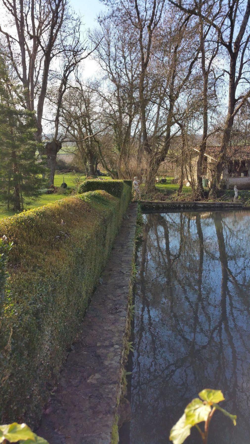Hotel Moulin Rouhaud Montboyer Exterior foto