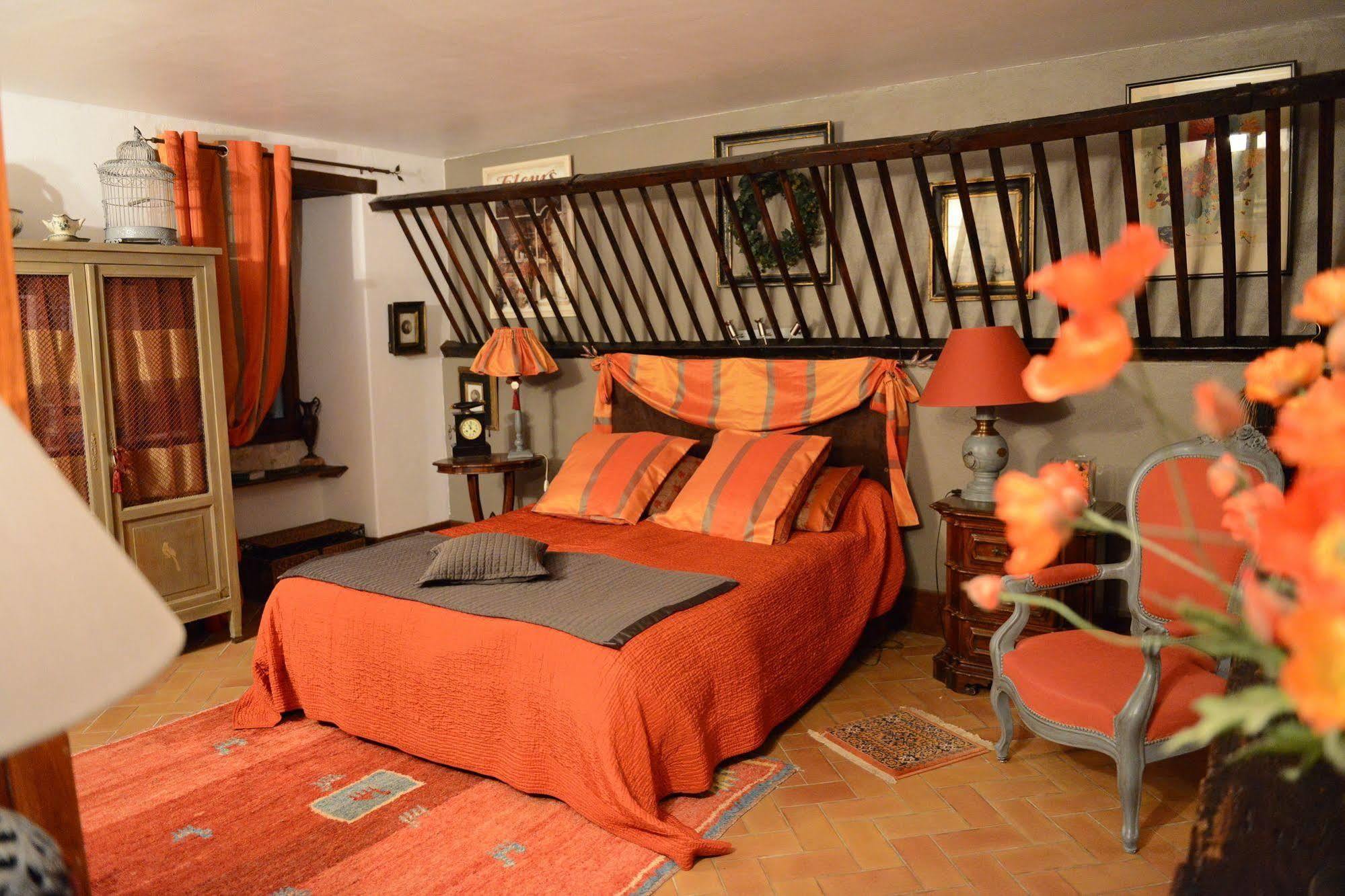 Hotel Moulin Rouhaud Montboyer Exterior foto
